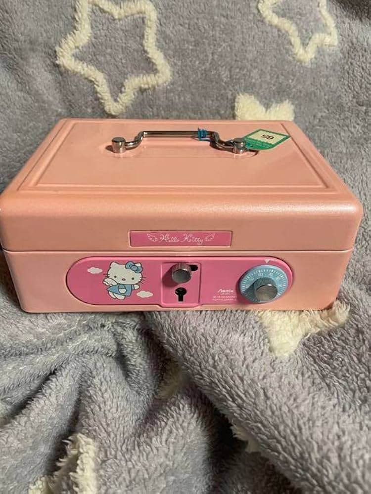 Amazon.co.jp: ハローキティ 金庫 手提げ金庫 貯金箱 : Hobbies